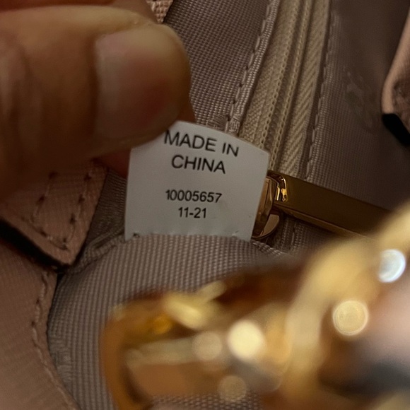 Tory Burch Emerson Pink Quartz Saffiano Leather Tote Bag Gold Hardware - Picture 12 of 17